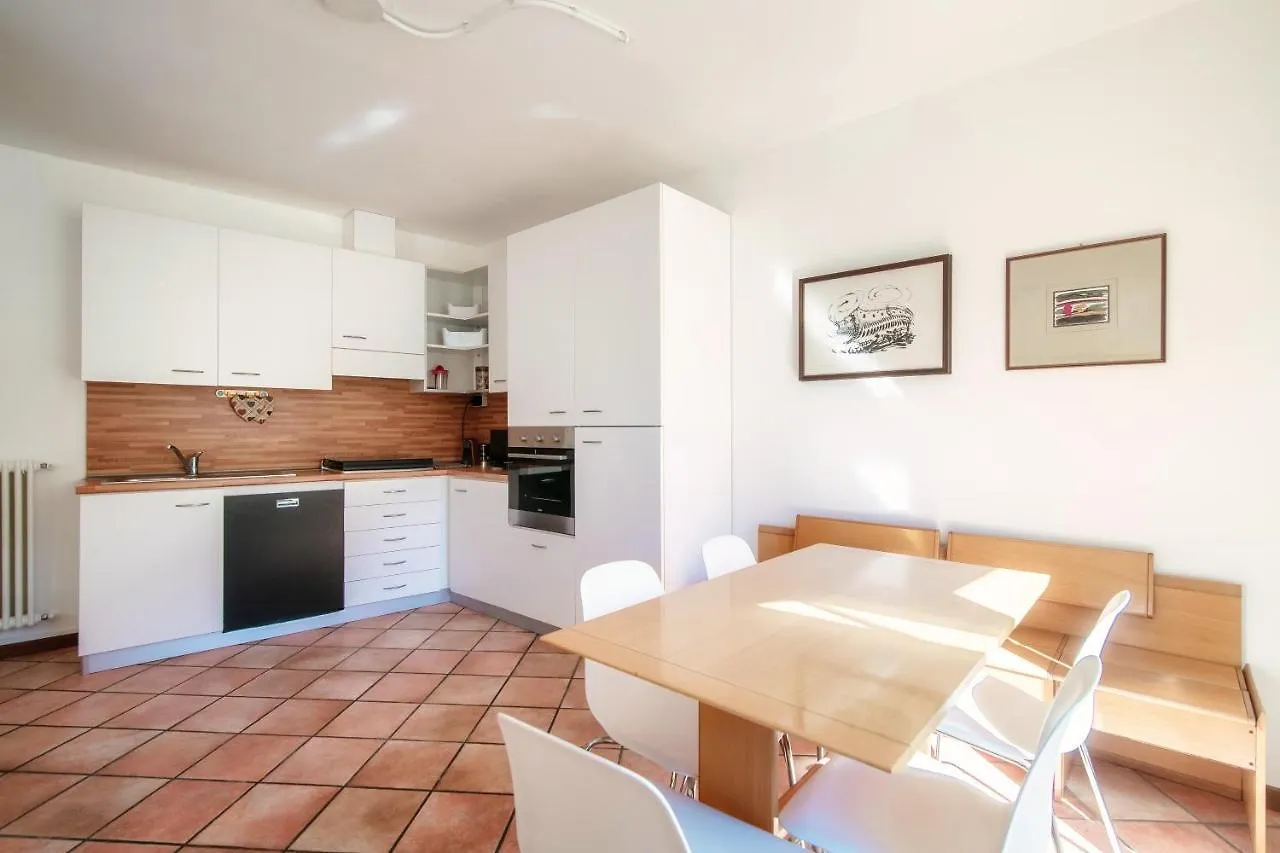 Library House - Downtown Como Apartamento